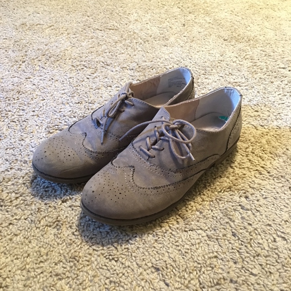 Cliffs by White Mountain Oxford Shoes